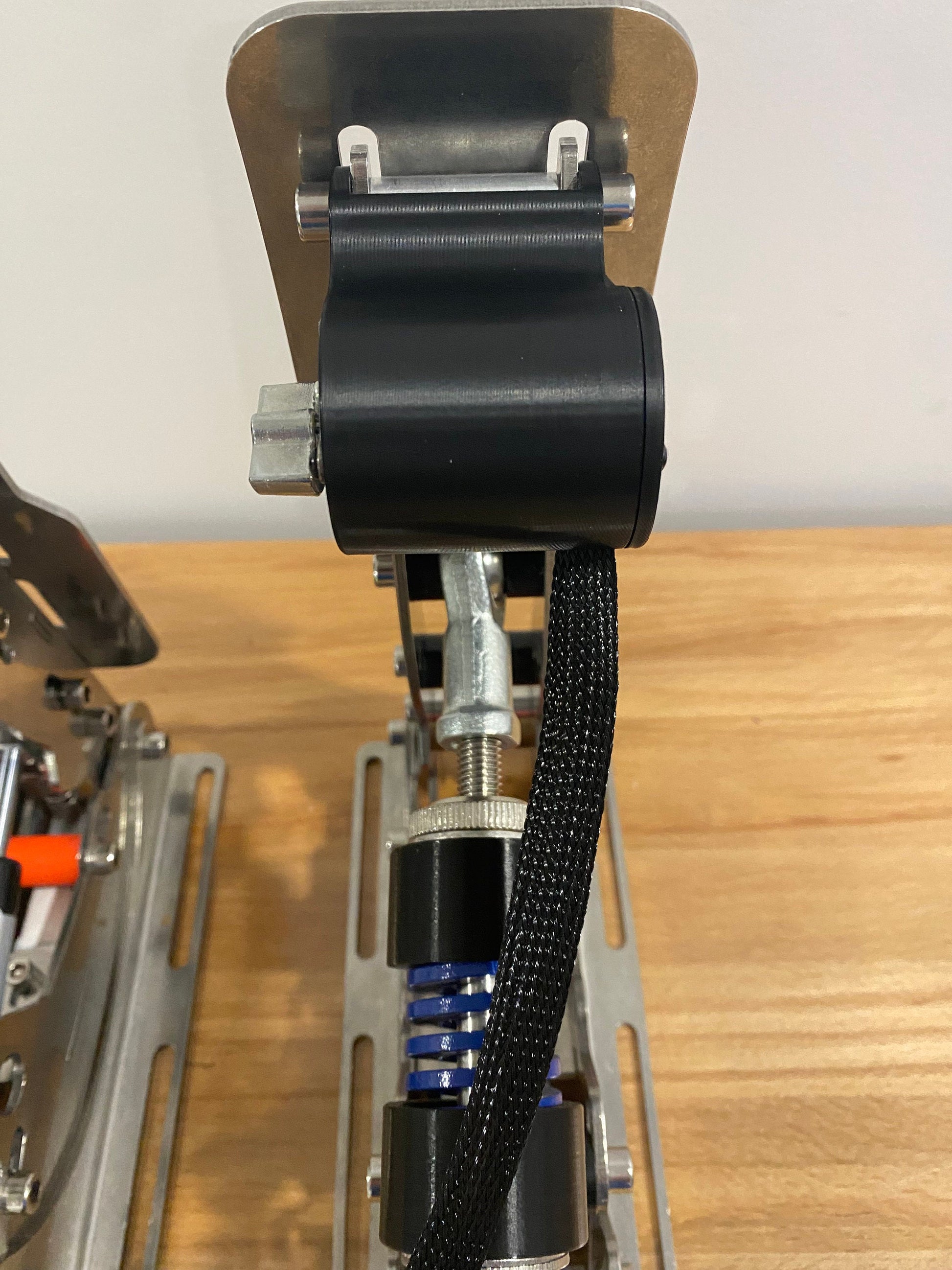 Simjack Pro/ UT Haptic pedals simracing Rumble motor with Simhub (pedals not includ) | Wolf Sim Racing